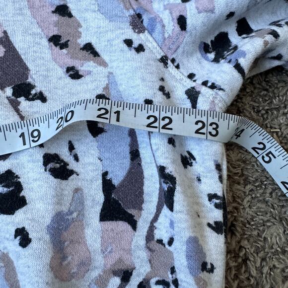 Calvin Klein Cropped Camo Sweatshirt- Size XL - Picture 8 of 9